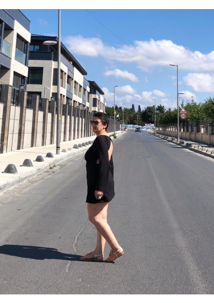 Kayık Yaka Uzun Kol Mini Elbise fiyatları