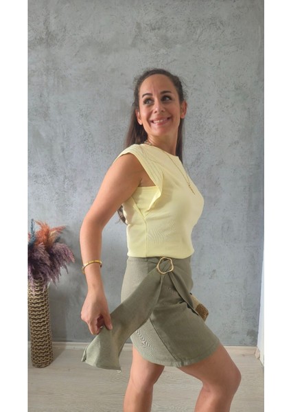 Aksesuarlı Şort Etek fiyatları