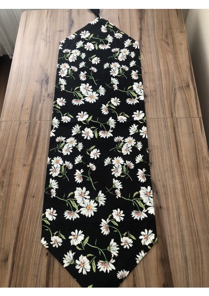 Papatya Desenli Runner modelleri