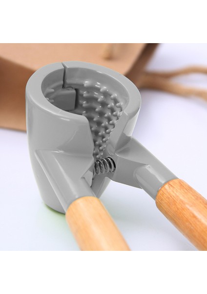 Fındık ve Ceviz Kırıcı - Bambu Saplı Döküm Ceviz Fındık Kıracağı 721983 fırsatları