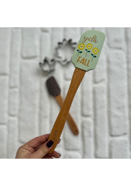 Mini Dörtlü Ahşap Saplı Silikon Isıya Dayanıklı Metal Kurabiye Kalıplı Spatula Seti fiyatları