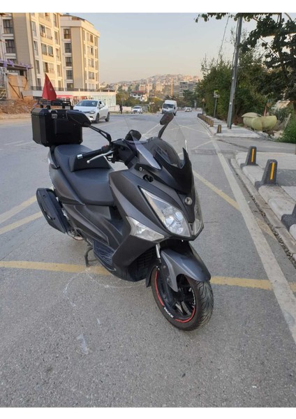 Sym Joymax 250 I Siperlik Ön Cam 2015-2016 Model 65CM Şeffaf Renkli 4mm Aparatsızdır modelleri