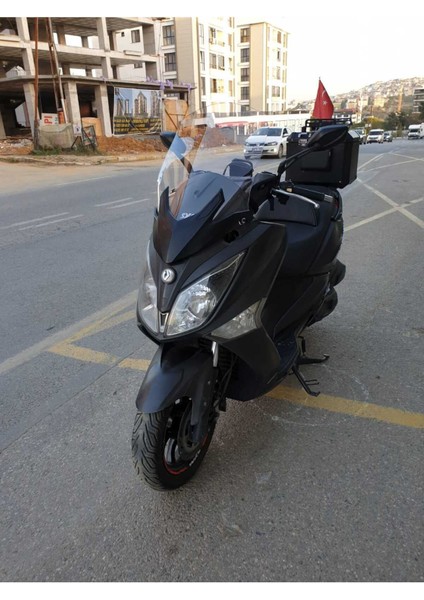 Sym Joymax 250 I Siperlik Ön Cam 2015-2016 Model 65CM Şeffaf Renkli 4mm Aparatsızdır