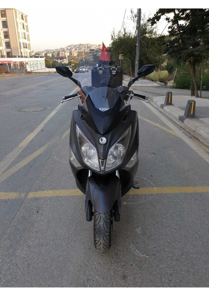 Sym Joymax 250 I Siperlik Ön Cam 2015-2016 Model 65CM Şeffaf Renkli 4mm Aparatsızdır