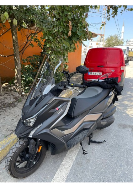 Kymco Dtx 360 Siperlik Ön Cam 2021-2023 Model 55CM Şeffaf Renkli 4mm Orta Boylu Cam