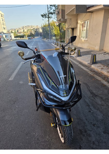 Honda Pcx Siperlik Ön Cam 2025 Model 66CM Şeffaf Renkli 4mm