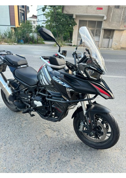 Qj Srt 900 Siperlik Ön Cam 2023-2025 Model 61CM Şeffaf Renkli 4mm Uzun Cam indirimleri