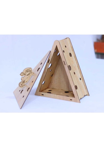 Bej Ahşap Üçgen Kutu, Şık ve Dayanıklı Dekoratif Saklama Çözümü