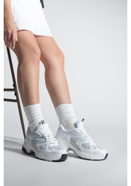 Kadın Sneaker Kalın Taban Bağcıklı File Detaylı Spor Ayakkabı Yuvez Beyaz