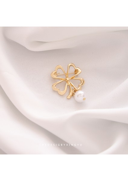 Yeni Broş Hafif Lüks Basit Mizaç Sabit Giysi Pin Takım Elbise Kolye Bilezik Şapkalar Sınıf Giyim Aksesuarları (Yurt Dışından)