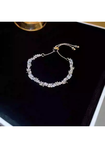 Yeni Zirkon Bilezik Süper Flaş Bilezik Mizaç Moda Broş Zarif Işık Lüks Kişilik Dekorasyon Broş Retro Moda Broş Sınıf Mücevher Ürünleri (Yurt Dışından)