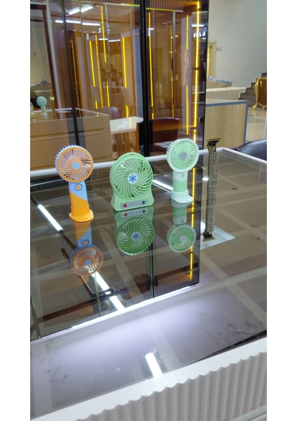 Şarjlı Masa ve El Fanı Taşınabilir Şarjlı Edilebilir Mini Fan