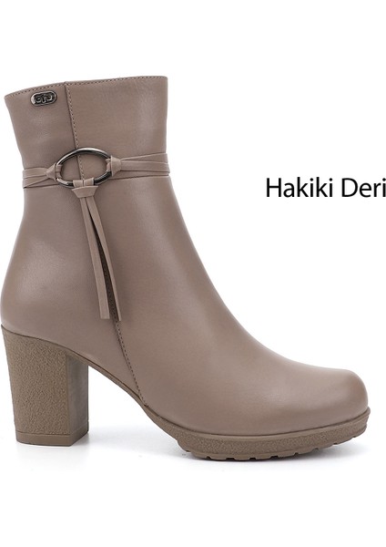 Kadın Bej Fermuarlı Kalın Topuklu Hakiki Deri Bot