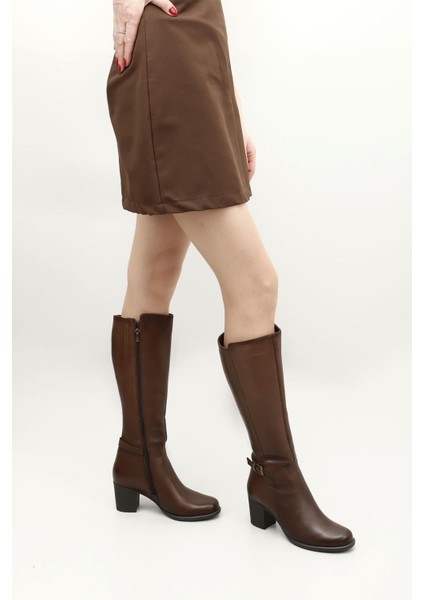 Gön Hakiki Deri Yuvarlak Burun Kauçuk Taban Topuklu Fermuarlı Tokalı Kadın Çizme 46501 fiyatları