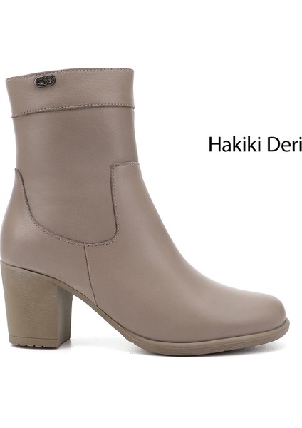 Kadın Bej Fermuarlı Kalın Topuklu Hakiki Deri Bot