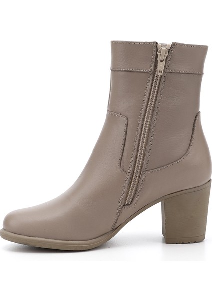 Kadın Bej Fermuarlı Kalın Topuklu Hakiki Deri Bot modelleri