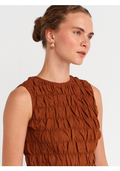 50845 Kolsuz Crop Bluz-Kahve modelleri