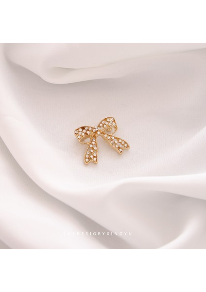 Yeni Broş Hafif Lüks Basit Mizaç Sabit Giysi Pin Takım Elbise Kolye Bilezik Şapkalar Sınıf Giyim Aksesuarları (Yurt Dışından)