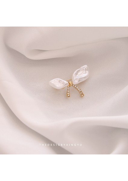 Yeni Broş Hafif Lüks Basit Mizaç Sabit Giysi Pin Takım Elbise Kolye Bilezik Şapkalar Sınıf Giyim Aksesuarları (Yurt Dışından)