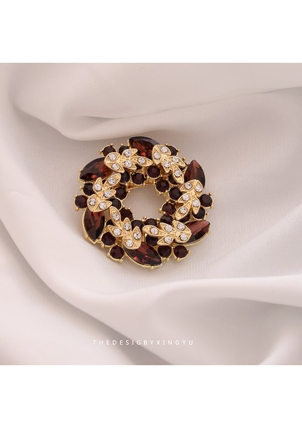 Yeni Broş Hafif Lüks Basit Mizaç Sabit Giysi Pin Takım Elbise Kolye Bilezik Şapkalar Sınıf Giyim Aksesuarları (Yurt Dışından)