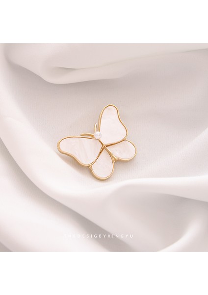 Yeni Broş Hafif Lüks Basit Mizaç Sabit Giysi Pin Takım Elbise Kolye Bilezik Şapkalar Sınıf Giyim Aksesuarları (Yurt Dışından)