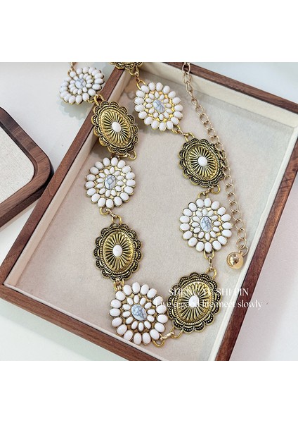 Yeni Zirkon Bilezik Süper Flaş Bilezik Mizaç Moda Broş Zarif Işık Lüks Kişilik Dekorasyon Broş Retro Moda Broş Sınıf Mücevher Ürünleri (Yurt Dışından)