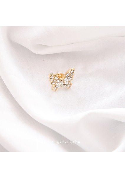 Yeni Broş Hafif Lüks Basit Mizaç Sabit Giysi Pin Takım Elbise Kolye Bilezik Şapkalar Sınıf Giyim Aksesuarları (Yurt Dışından)