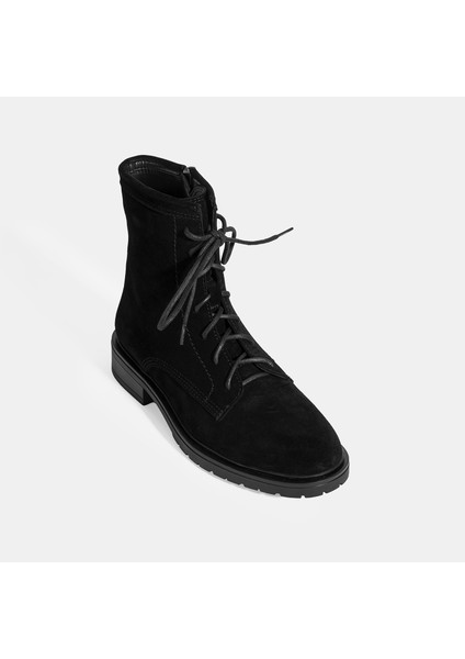 Kadın Siyah Bağcık Detaylı Süet Bot indirimleri