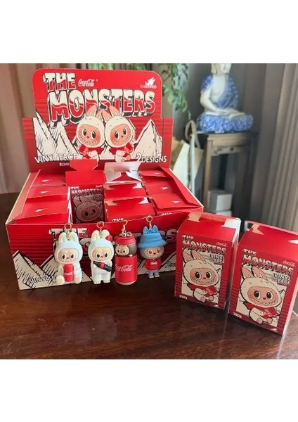 Orijinal Crybaby For Love Serisi Vinil Yüz Bebek Asma Kart Sevimli Aşk Seni Kiraz Çok Figürler Anahtarlık Kolye Hediyesi: 1 Adet (Yurt Dışından)