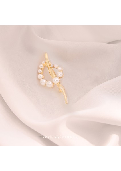 Yeni Broş Hafif Lüks Basit Mizaç Sabit Giysi Pin Takım Elbise Kolye Bilezik Şapkalar Sınıf Giyim Aksesuarları (Yurt Dışından)