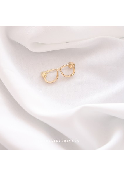 Yeni Broş Hafif Lüks Basit Mizaç Sabit Giysi Pin Takım Elbise Kolye Bilezik Şapkalar Sınıf Giyim Aksesuarları (Yurt Dışından)