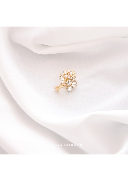 Yeni Broş Hafif Lüks Basit Mizaç Sabit Giysi Pin Takım Elbise Kolye Bilezik Şapkalar Sınıf Giyim Aksesuarları (Yurt Dışından)