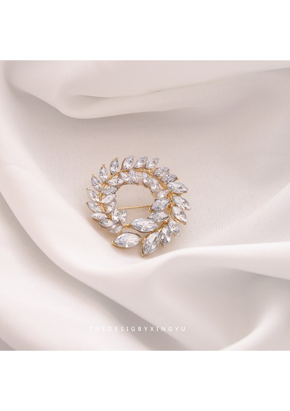 Yeni Broş Hafif Lüks Basit Mizaç Sabit Giysi Pin Takım Elbise Kolye Bilezik Şapkalar Sınıf Giyim Aksesuarları (Yurt Dışından)