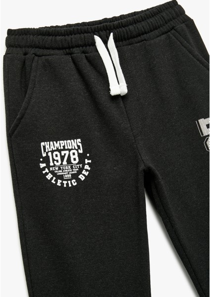 Cep Detaylı Şardonlu Baskılı Jogger Eşofman Altı modelleri