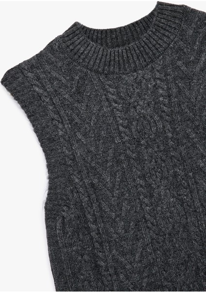 Kolsuz Dik Yaka Dokulu Triko Süveter modelleri