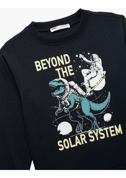 Uzun Kollu Bisiklet Yaka Dinozor Baskılı Şardonlu Sweatshirt modelleri