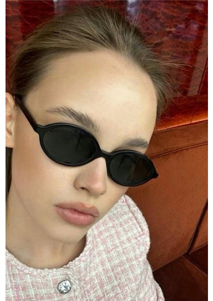 Mıux Siyah Güneş Gözlüğü Oval Siyah Cam Renkli