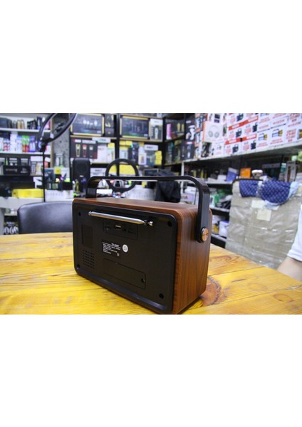 RT-819 Güneş Panelli Fenerli Radyo ve Mp3 Oynatıcı fırsatları