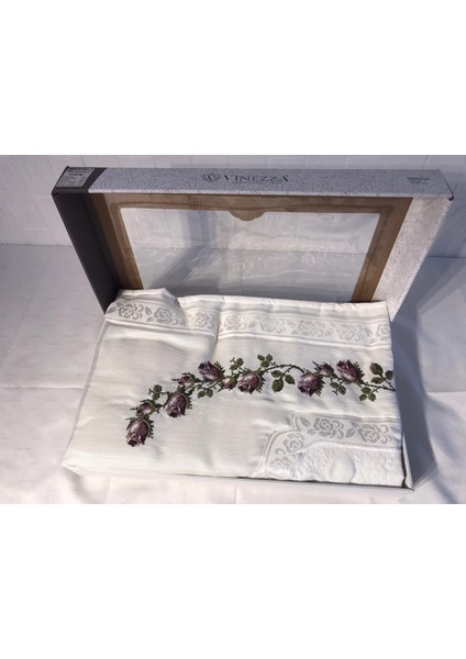 Çeyizlik 6 Parça Lale Nakışlı Makinede Etamin Işleme Seccade Bohça Seti