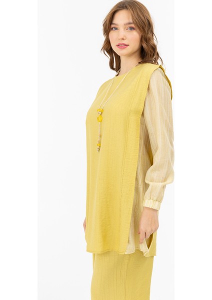 2054 Önü Sıfır Yaka Çift Renkli Kol Ucu ve Pantolonun Beli Lastikli Bol Paça Spor Takım #04-25# modelleri