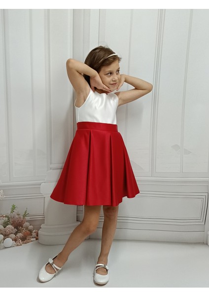 Ada Model Kırmızı Pileli 23 Nisan ,29 Ekim , Mezuniyet Elbise fırsatları