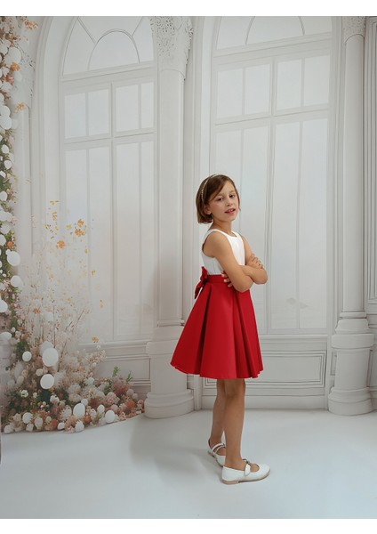 Ada Model Kırmızı Pileli 23 Nisan ,29 Ekim , Mezuniyet Elbise