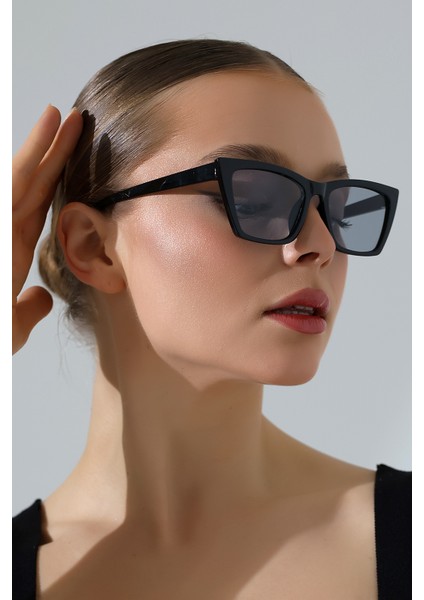 Kadın Siyah Cat Eyes UV400 Güneş Gözlüğü 23006 C2 Açık Renk