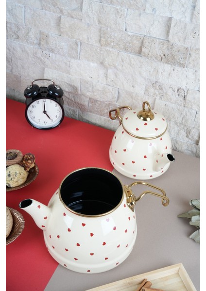 Kalp Desenli Emaye Çaydanlık Takımı Krem modelleri