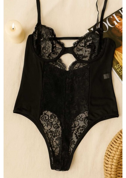Siyah Dantel Detaylı Transparan Destekli Body Büstiyer