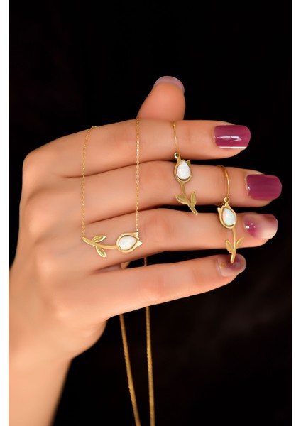 925 Ayar Gümüş Gold Kaplama Özel Tasarım Beyaz Opal Kolye ve Lale Küpe Set