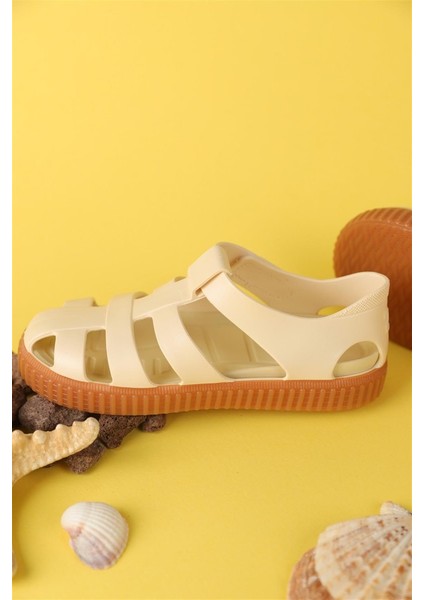 26-30 Numara Igor Nico Caramelo Fil Dişi Sandalet fırsatları