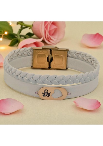 14 Ayar Altın Plakalı Hz Ali Temalı Kalp Figürlü Doğal Beyaz Derili Hediye BILEKLIK-561SEMBOL fiyatları