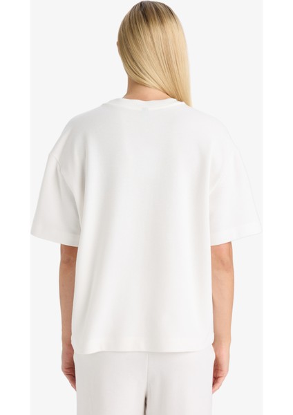 Oversize Geniş Kalıp Bisiklet Yaka Basic Düz Kısa Kollu Tişört C7630AX25AU