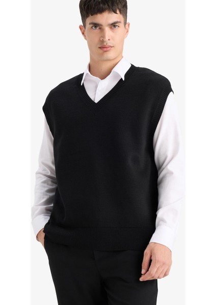 Standart Fit V Yaka Triko Süveter F4999AX25AU modelleri